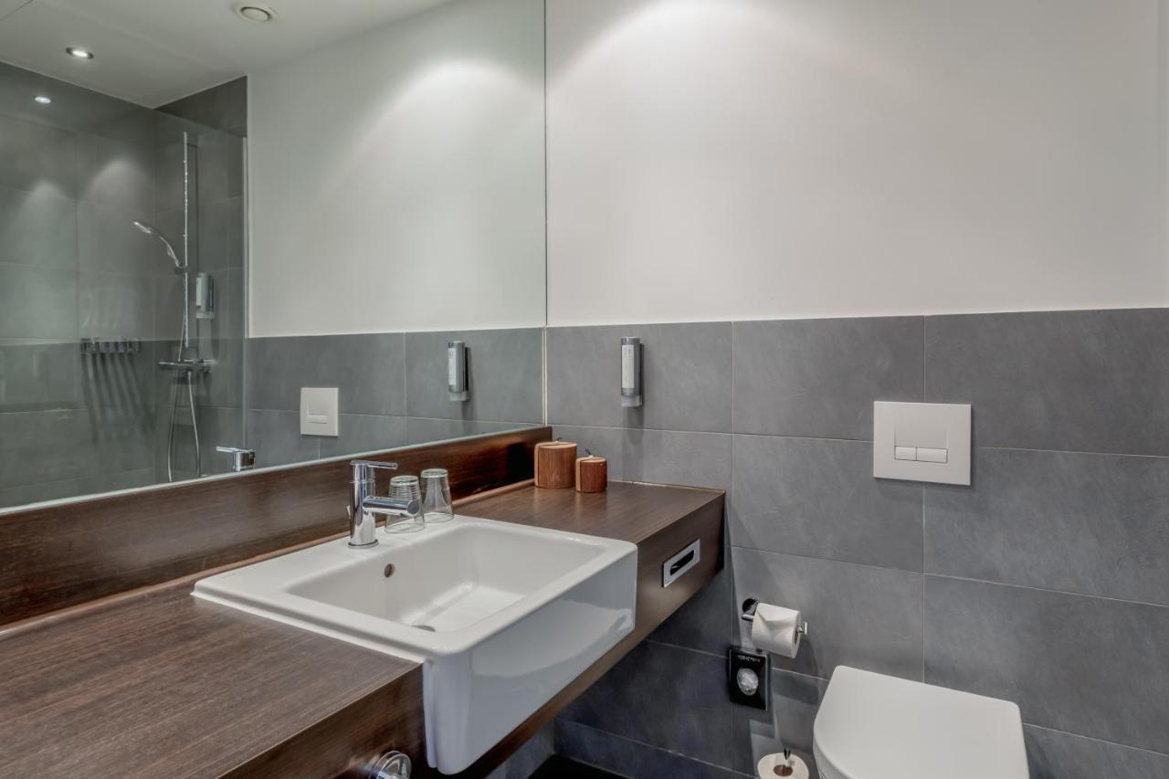 Hotel Select Spiegelturm 4*