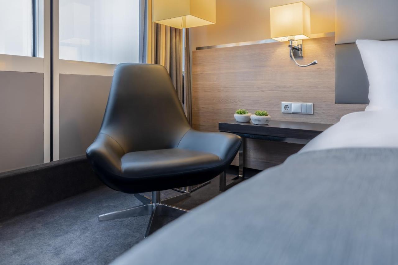 Select Spiegelturm Hotel 4*