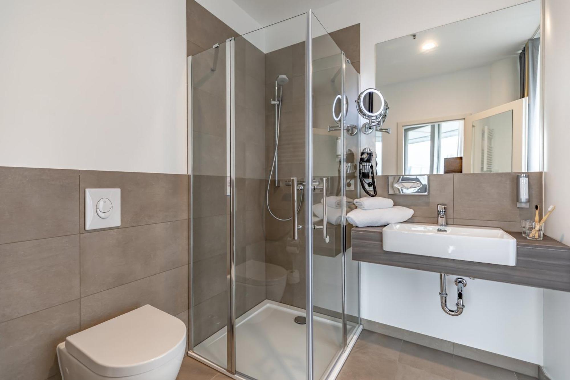 Select Spiegelturm Hotel 4*
